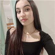 Sociable, responsable y paciente. Me gustaría centrarme en alumnos de primaria, aunque estoy abierta a todo